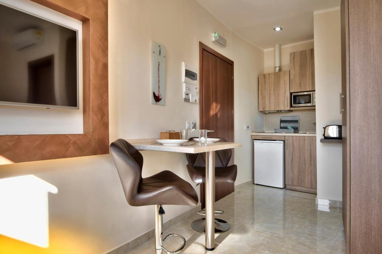 Central Suites St. Julian'S 外观 照片
